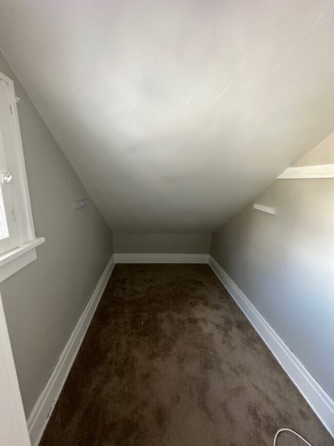 Building Photo - 25 Meech Park