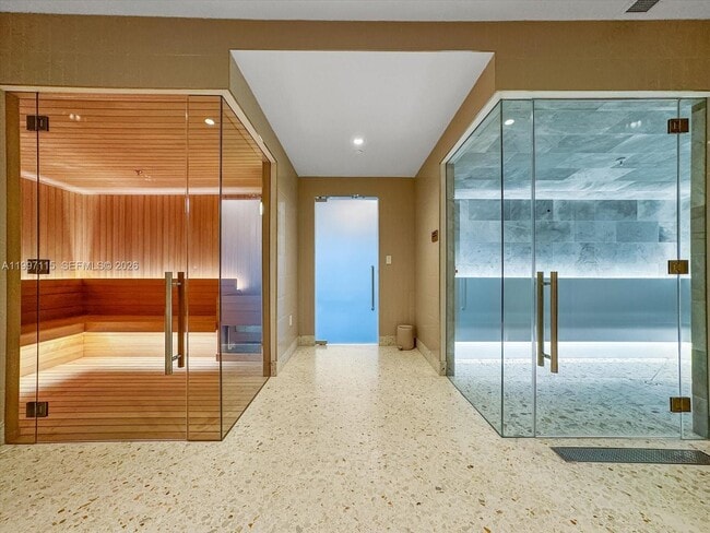 Building Photo - 2678 Tigertail Ave