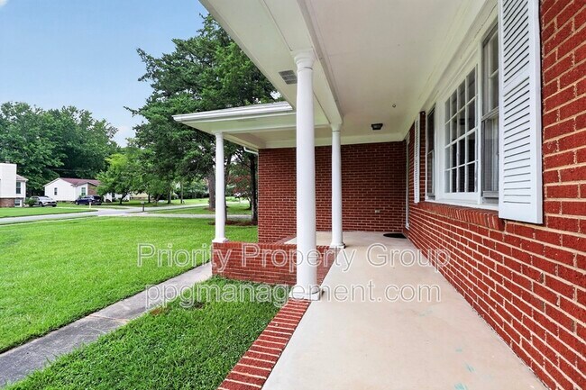 Building Photo - 3916 Piney Grove Rd