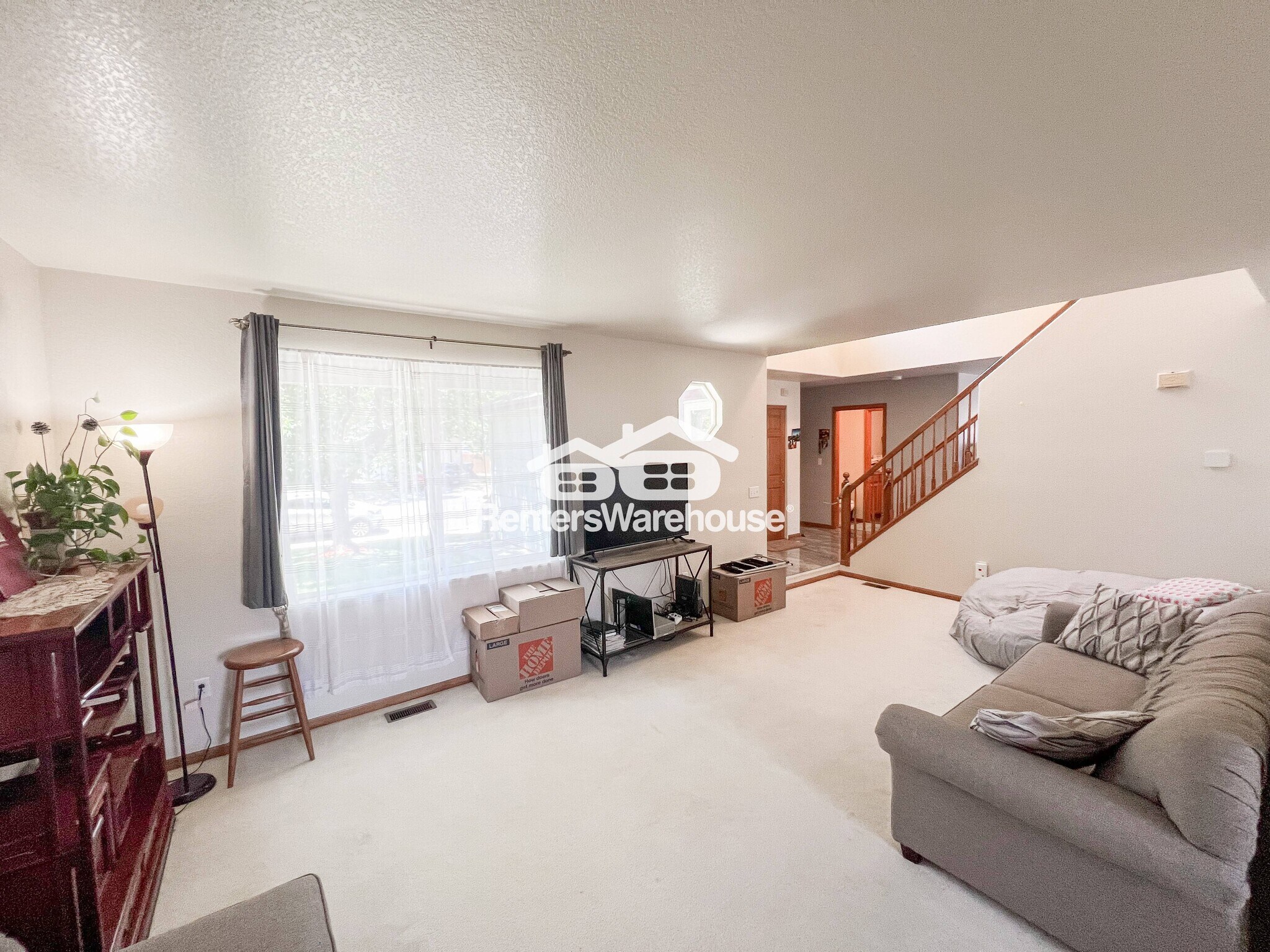 Building Photo - 4392 Deephaven Ct