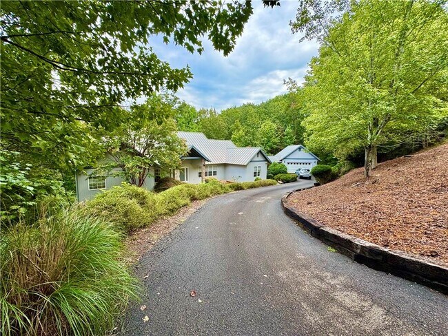 Primary Photo - 72 Terrace Way