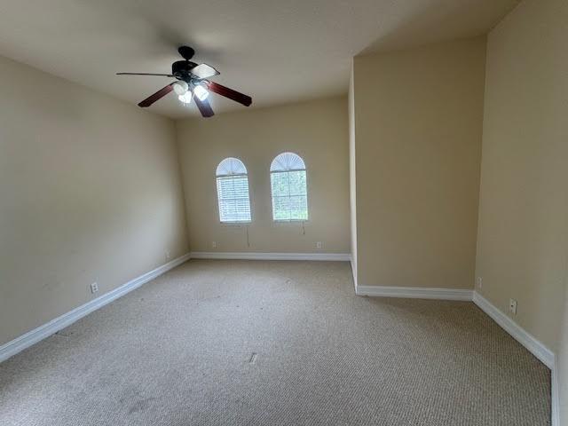Building Photo - 664 Edgebrook Ln