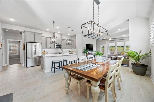 Building Photo - 2102 Clearwater Way