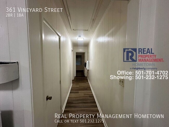 Building Photo - 361 Vineyard St