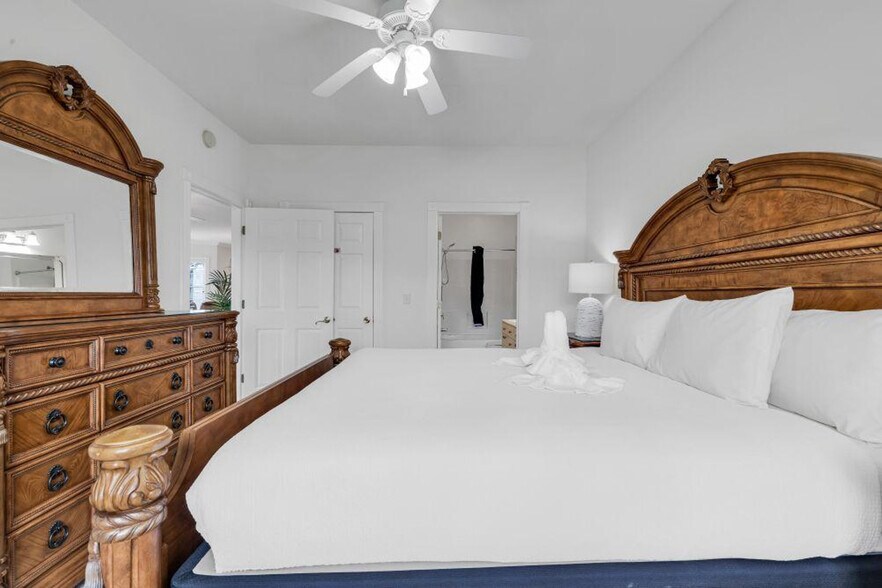 Building Photo - 4886 Luster Leaf Cir