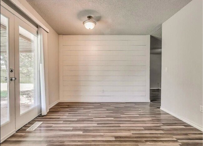 Building Photo - 309 Kimberly Ln