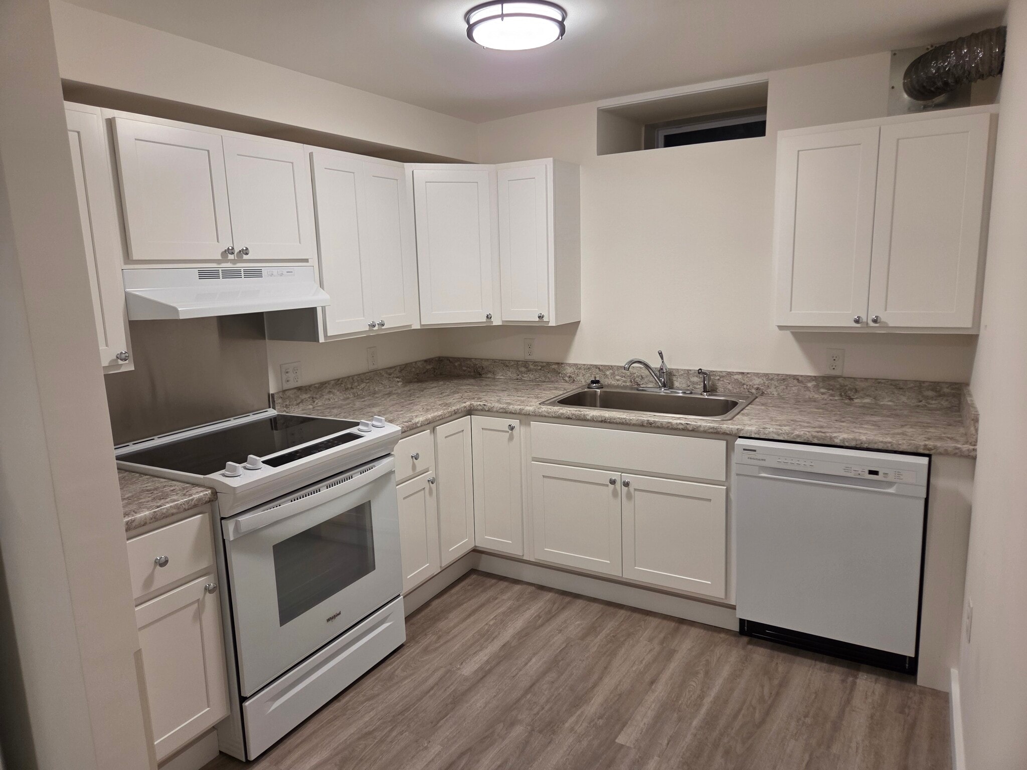 Unit 4 Bright and New Kitchen / DR - 73 Goshen Rd