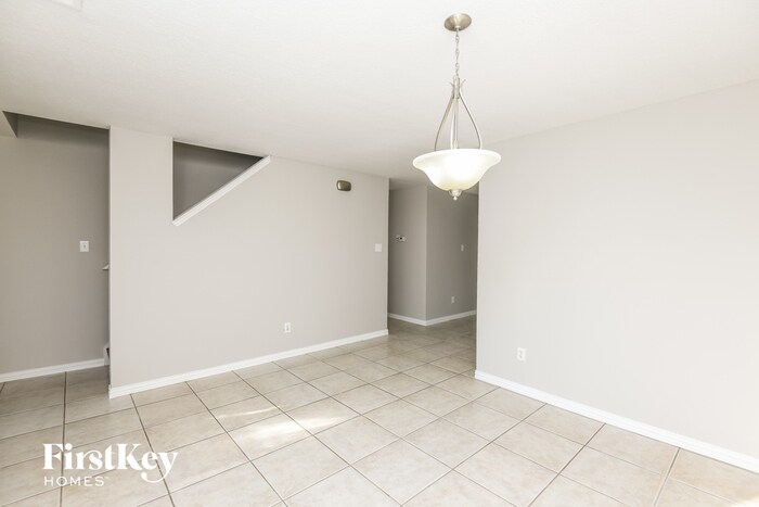 Building Photo - 5600 Ainsdale Dr