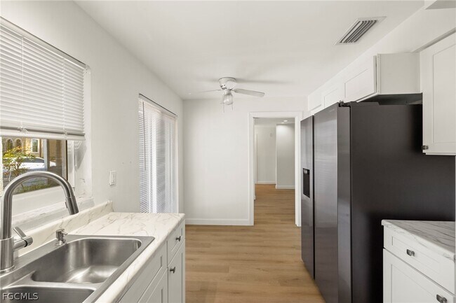 Building Photo - 5738 SW 1st Ct