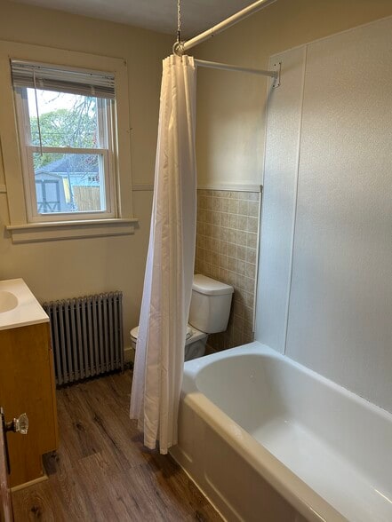 Building Photo - 113 N Franklin St