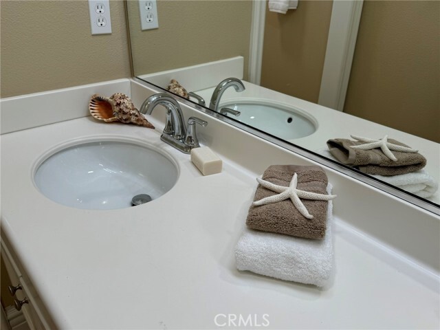 Building Photo - 41438 Grand View Dr