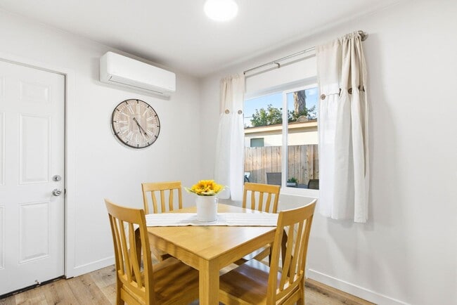 Building Photo - 1135 Florida St