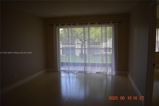 Building Photo - 4272 NW 89th Ave