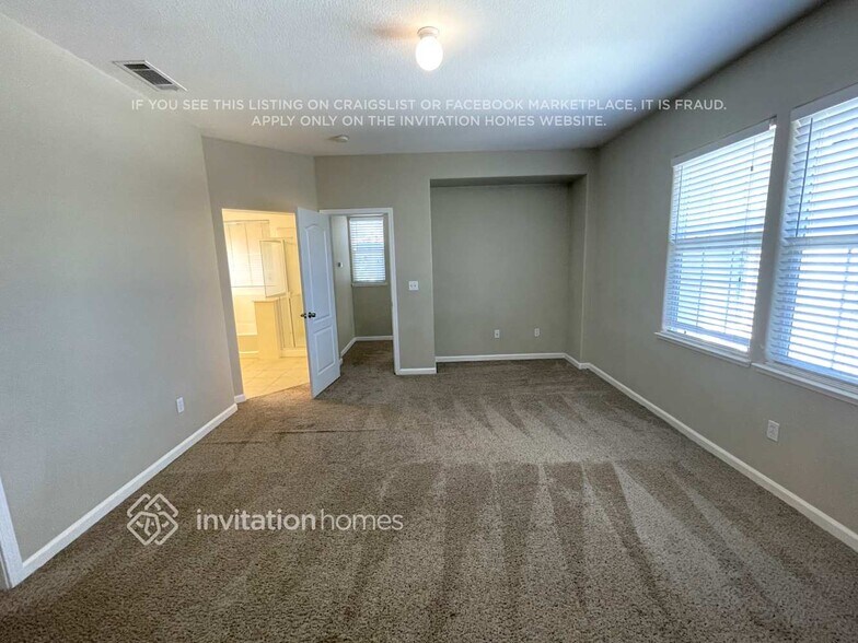 Building Photo - 118 Palermo Way
