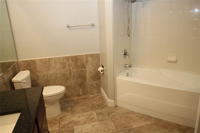 Building Photo - 107 Vista Verdi Cir