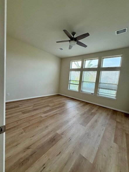 Building Photo - 3834 W Vicksburg Estates Dr