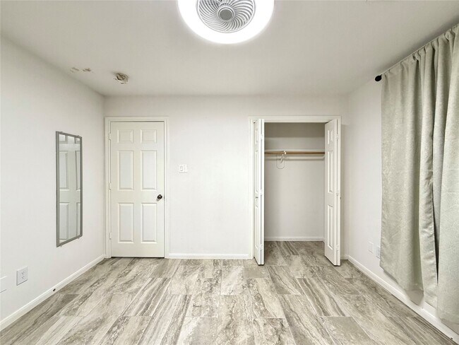 Building Photo - 3226 Candlepine Dr