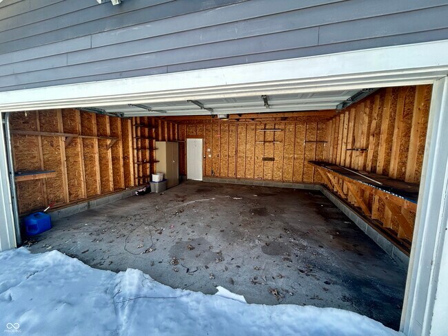 Building Photo - 235 N Oxford St