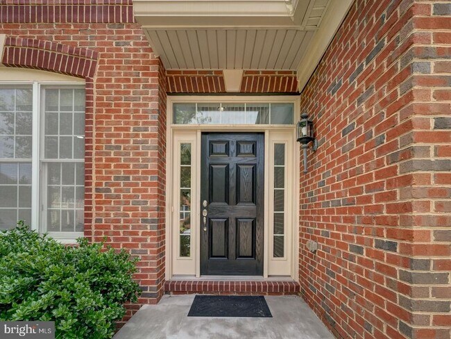 Building Photo - 43320 Barnstead Dr