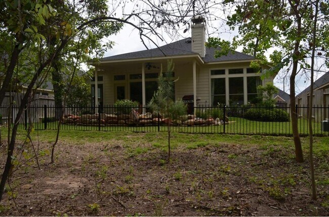 Building Photo - 1319 Eden Meadows Dr