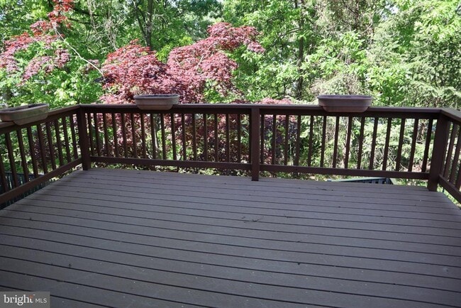 Building Photo - 10848 Douglas Ave