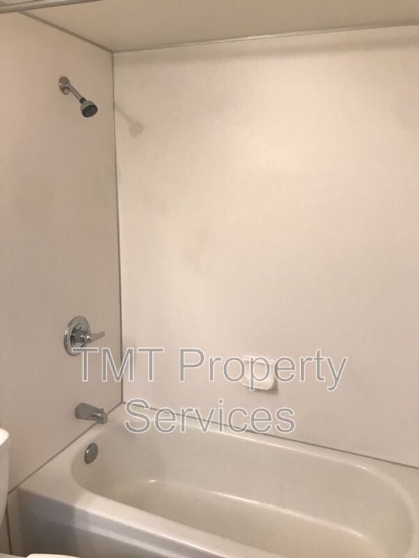 Building Photo - 6803 Trovita Way