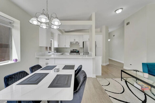 Building Photo - 43916 Silver Bow Rd