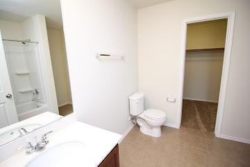 Building Photo - 9001 Tall Sky Trc