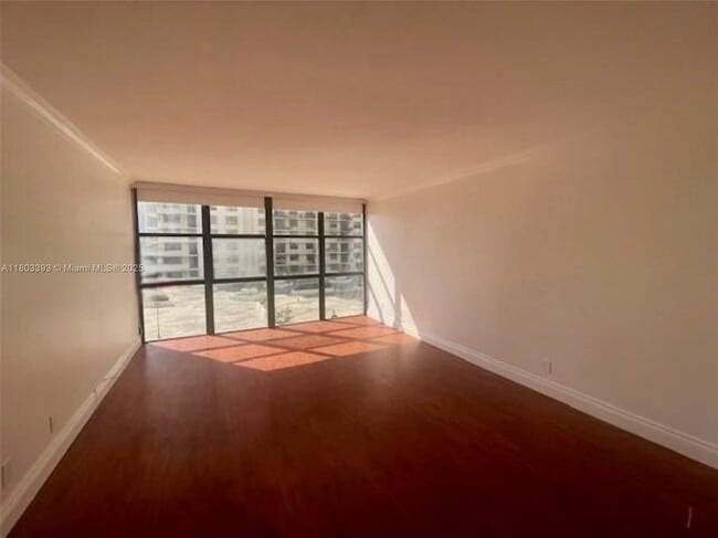 Building Photo - 18181 NE 31st Ct
