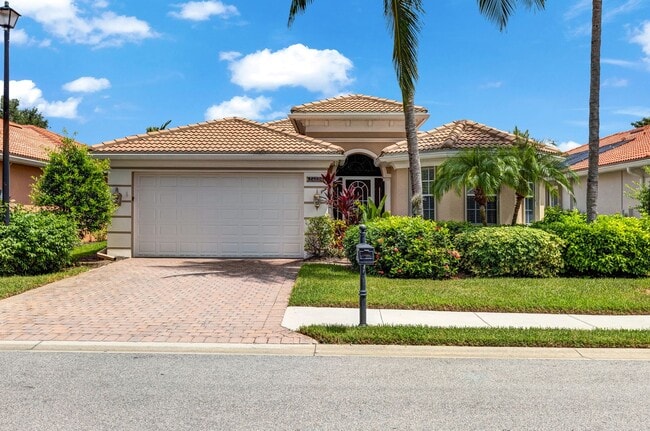 Building Photo - ** REFLECTION LAKES ** 4 BED / 2 BATH - POOL HOME - UNFURNISHED - ANNUAL RENTAL