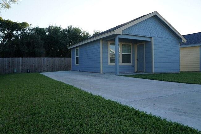 Building Photo - 109 Gillespie Ln