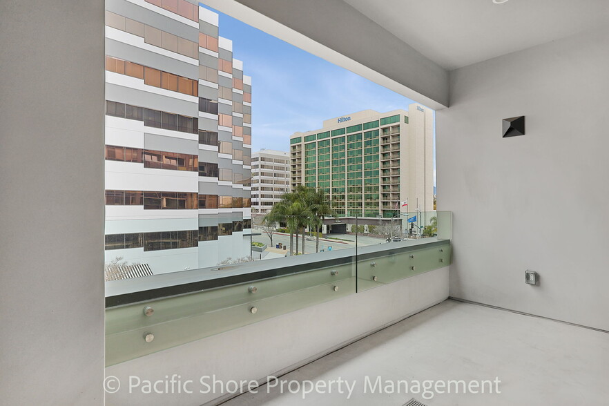 Building Photo - 388 Cordova St