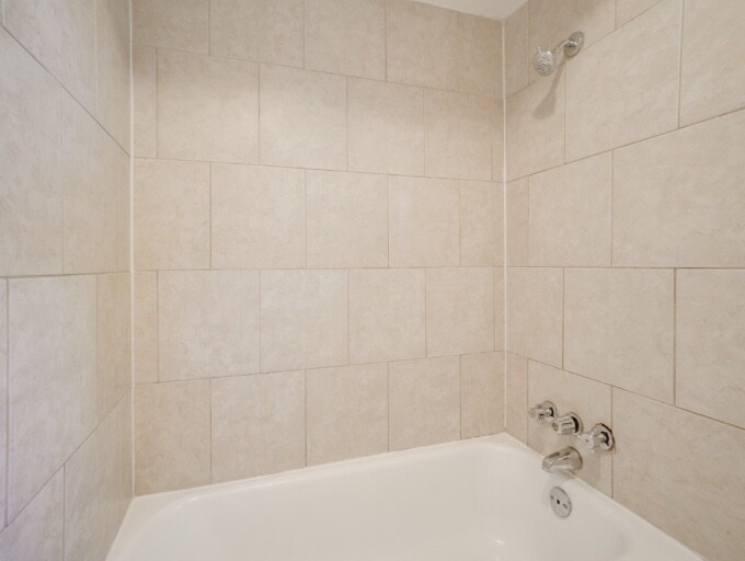 Building Photo - 11227 Drummond Dr
