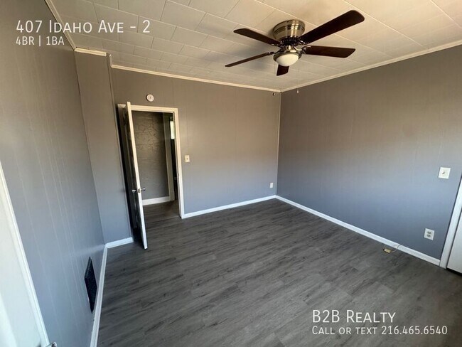 Building Photo - 407 Idaho Ave