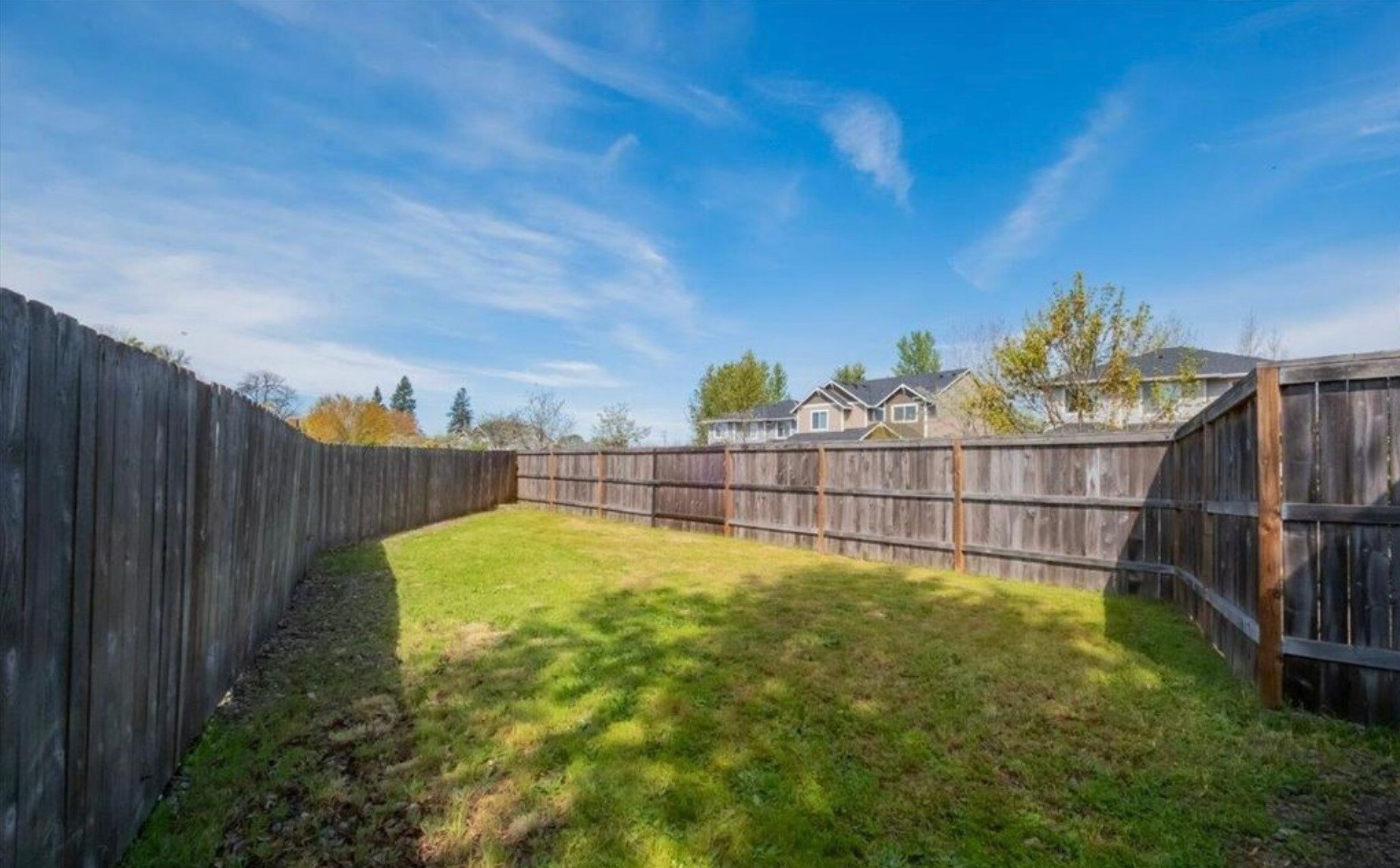 Building Photo - 4164 Sagecrest Dr NE