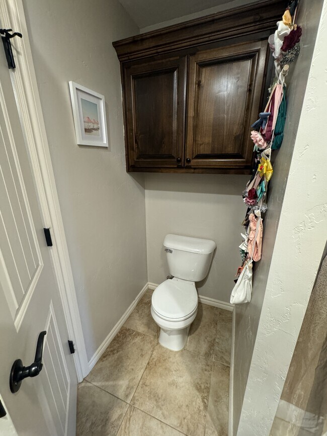 Building Photo - 2001 Mt Vernon Rd