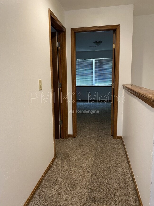Building Photo - 312 3rd St