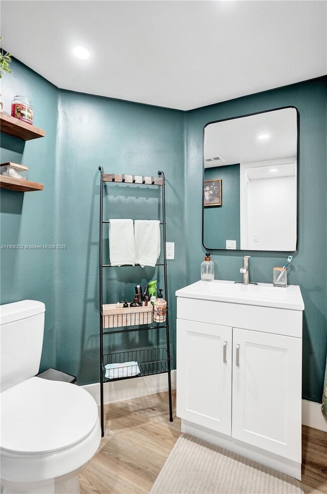 Building Photo - 8137 NW 17th Manor