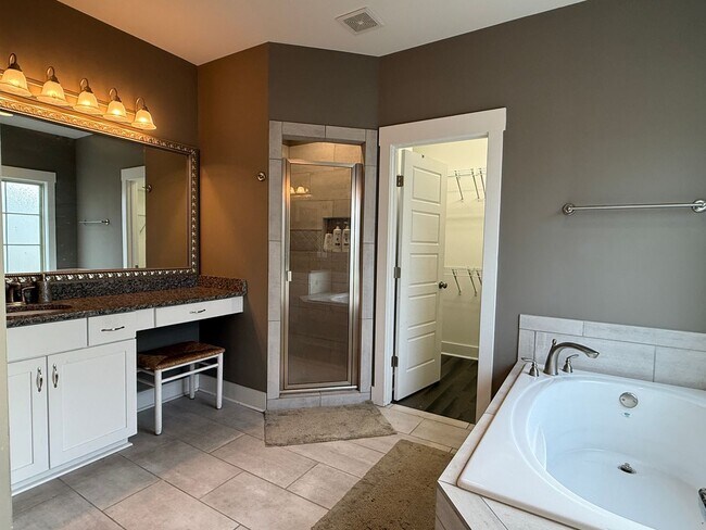 Building Photo - Beautiful Craftsman Style 2 Story Home in Parkerson`s Mill