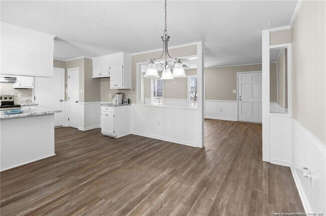 Building Photo - 3101 Ansley Dr