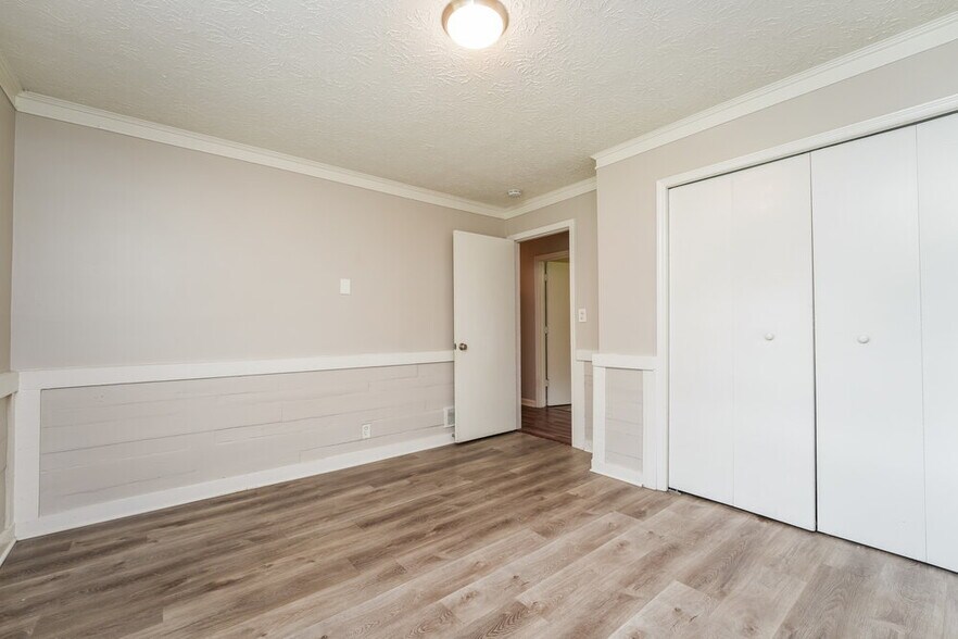 Building Photo - 3730 Sunny Hill Dr