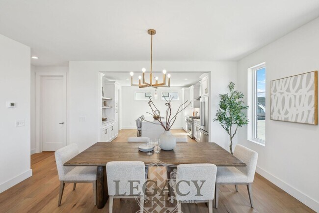 Building Photo - 1200 Phillips St