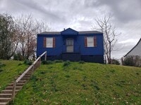 Building Photo - 2066 Farrington St