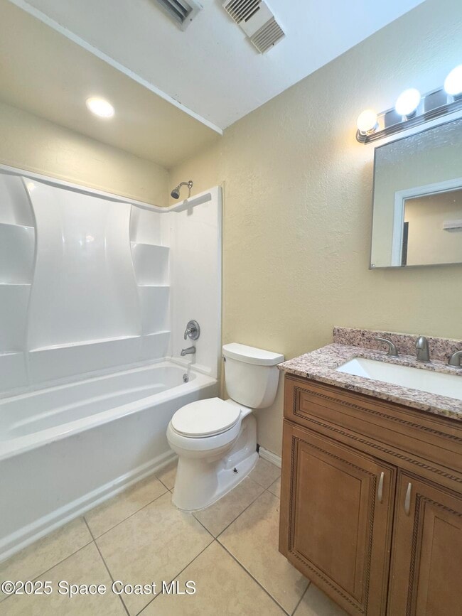 Building Photo - 2466 Uranus Dr