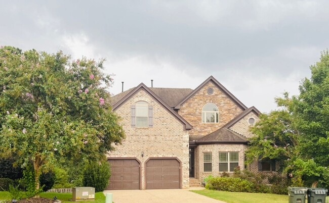 Building Photo - Beautiful 5BR/5BA Home in Greer!