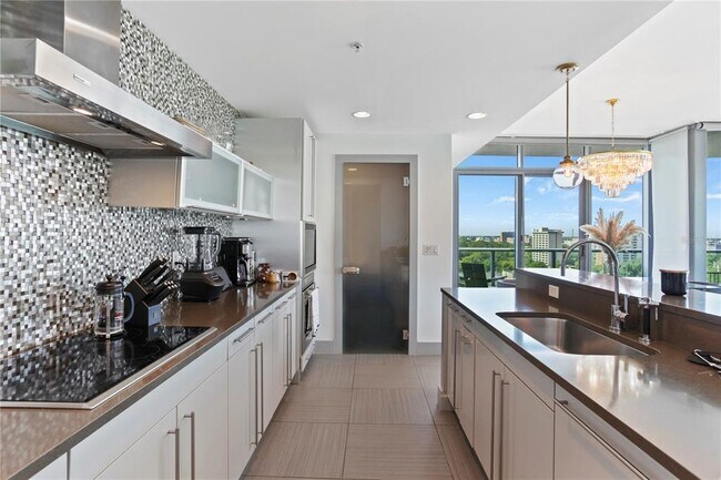 Building Photo - 260 S Osceola Ave