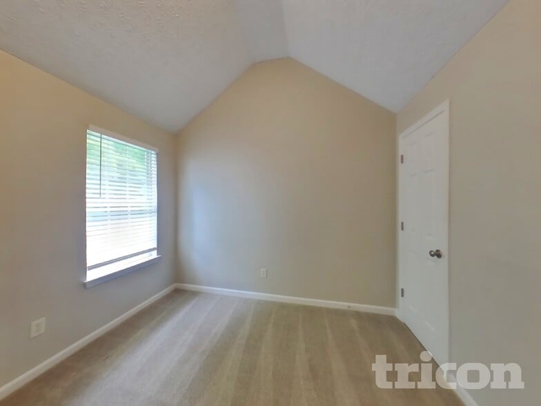 Building Photo - 4421 Gladewood Run