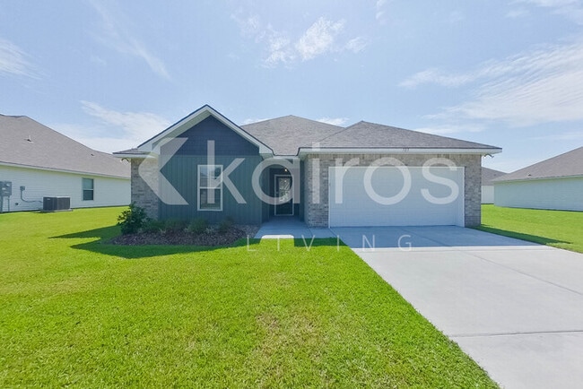 Building Photo - 103 Carencro St