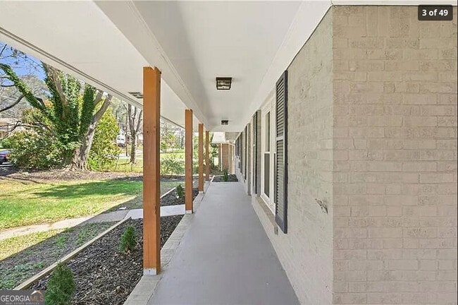 Building Photo - 1819 Caribaea Trail SE