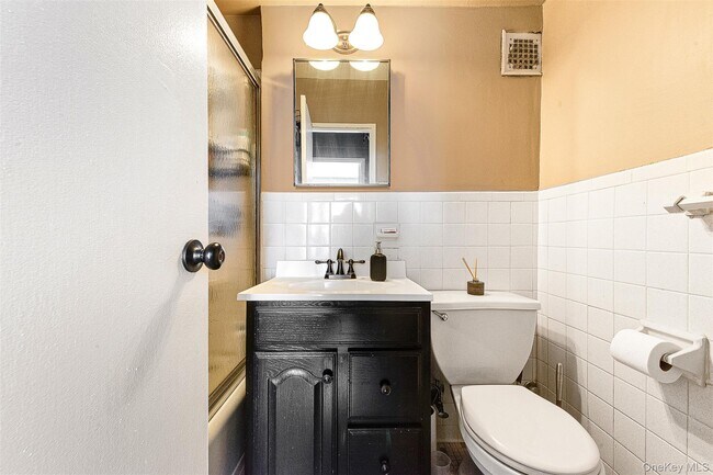 Building Photo - 107-40 Queens Blvd